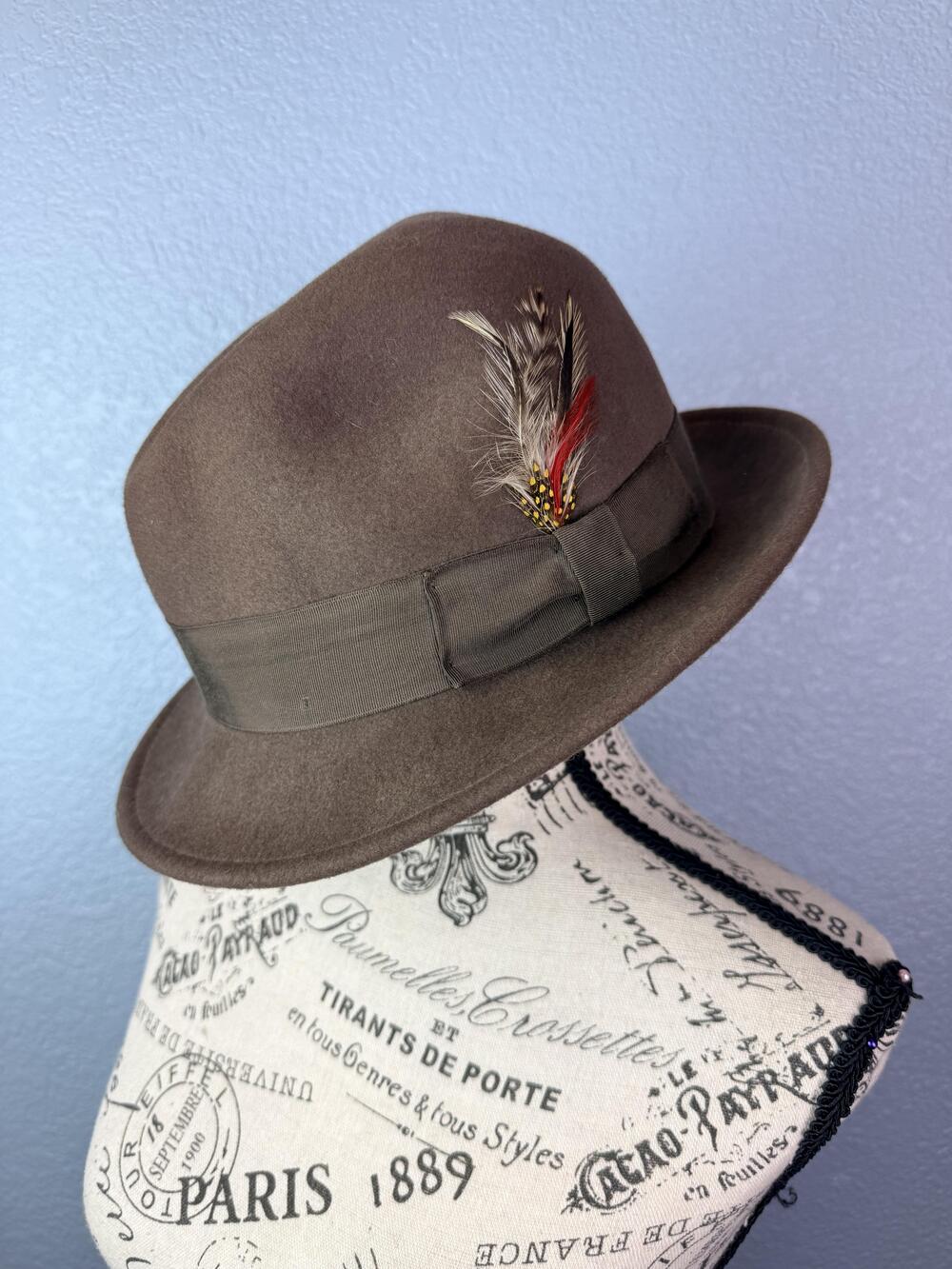 Bailey Hat Fedora Mens Medium Brown Wool Felt Feather Lined Made In USA